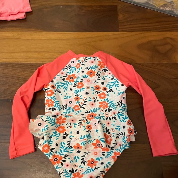 Baby girl bathing suit - Picture 2 of 2